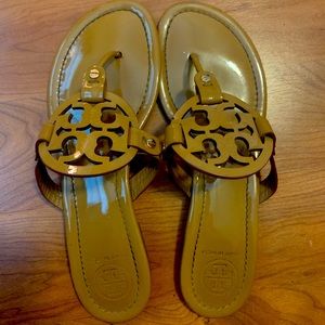 Tan Tory Burch Millers